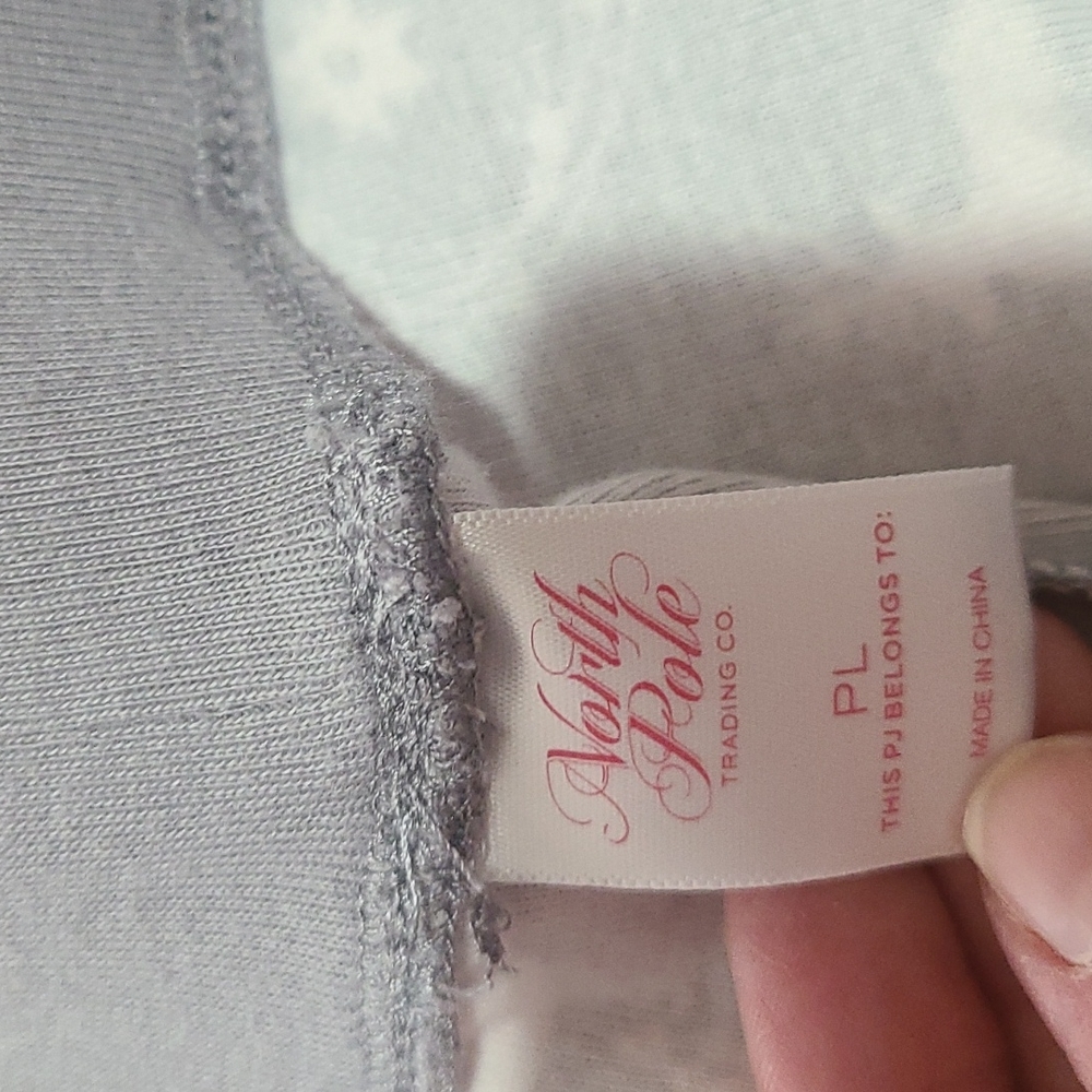 BRAND NEW! 2 Piece Pajama Set. - Picture 4 of 13